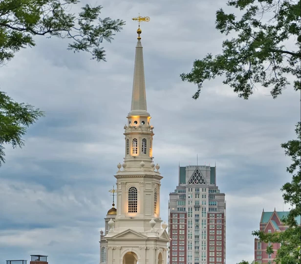 Steeple of the First Baptist Church in America in downtown Providence, Rhode Island, on the Downcity charter bus route
